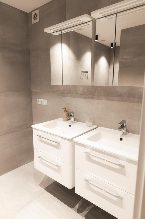 Apartamenty Szkolna جنين المظهر الخارجي الصورة